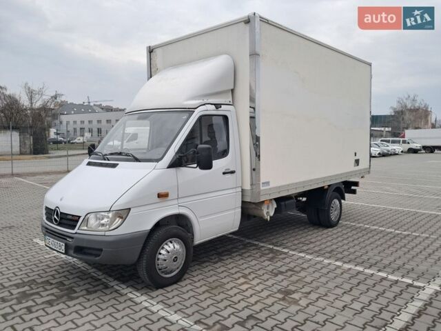Белый Мерседес Sprinter, объемом двигателя 2.69 л и пробегом 381 тыс. км за 14700 $, фото 1 на Automoto.ua