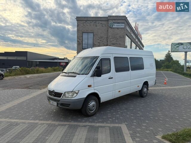 Белый Мерседес Sprinter, объемом двигателя 2.7 л и пробегом 550 тыс. км за 9600 $, фото 1 на Automoto.ua