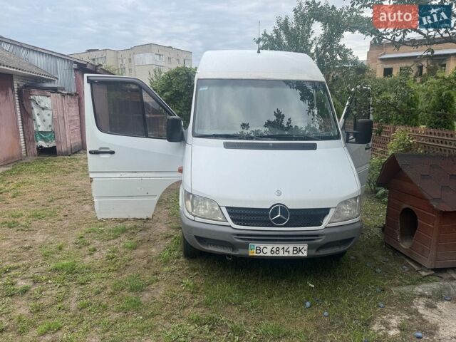 Білий Мерседес Sprinter, об'ємом двигуна 0 л та пробігом 350 тис. км за 7000 $, фото 1 на Automoto.ua