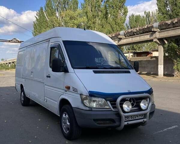 Мерседес Sprinter 2003 у Миколаєві на Automoto.ua Білий Мерседес Sprinter, об'ємом двигуна 2.2 л та пробігом 35 тис. км за 8500 $, фото 1 на Automoto.ua
