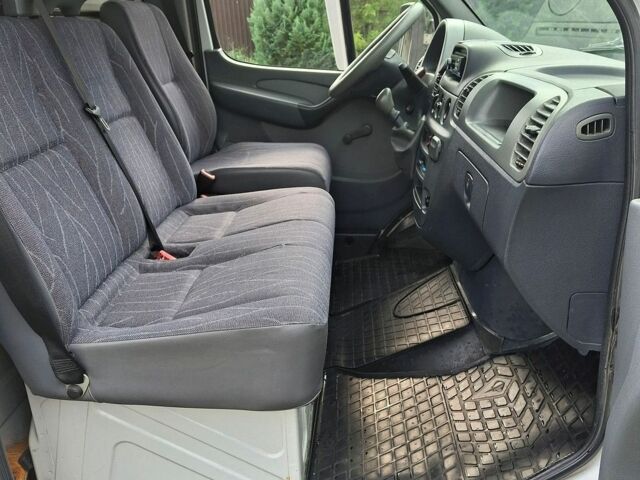 Белый Мерседес Sprinter, объемом двигателя 2.69 л и пробегом 705 тыс. км за 13500 $, фото 1 на Automoto.ua