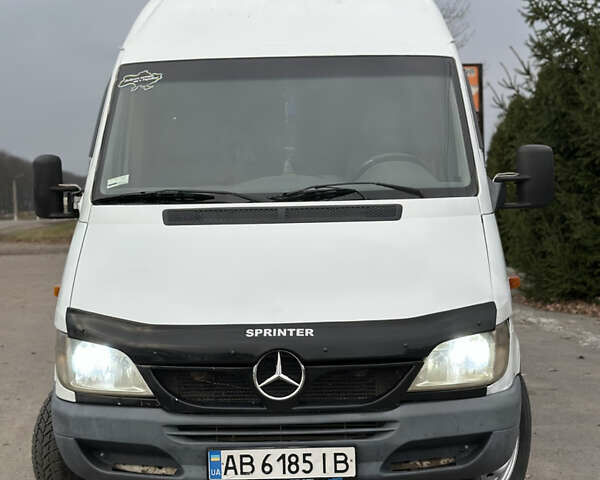 Білий Мерседес Sprinter, об'ємом двигуна 2.15 л та пробігом 358 тис. км за 10300 $, фото 1 на Automoto.ua