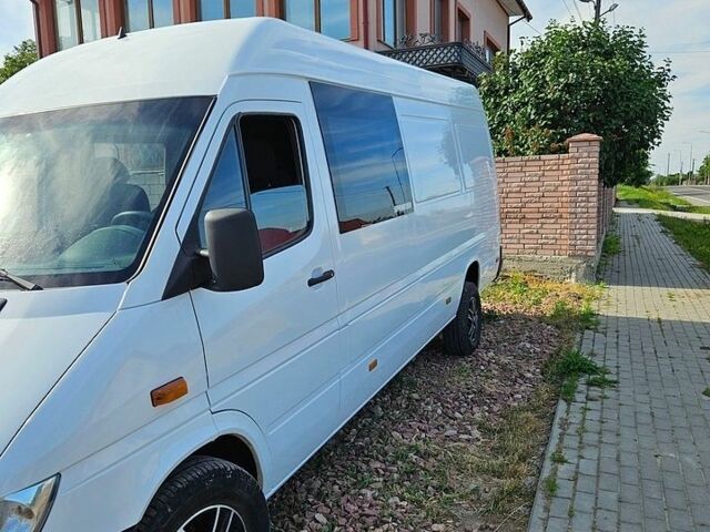 Білий Мерседес Sprinter, об'ємом двигуна 2.69 л та пробігом 275 тис. км за 11300 $, фото 1 на Automoto.ua