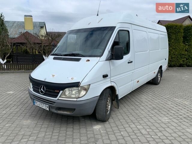 Белый Мерседес Sprinter, объемом двигателя 2.15 л и пробегом 191 тыс. км за 6750 $, фото 1 на Automoto.ua