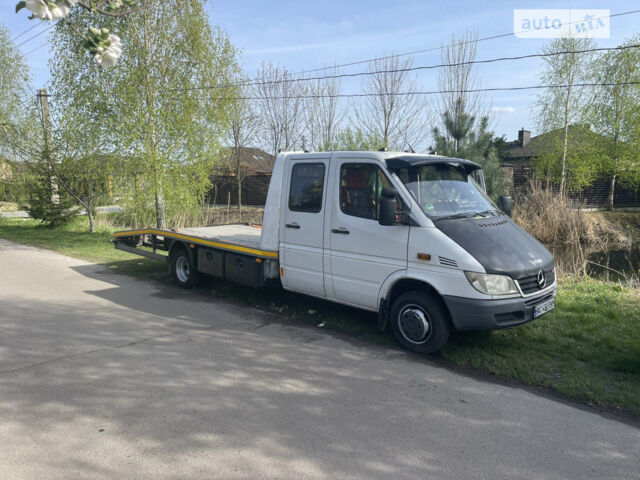 Белый Мерседес Sprinter, объемом двигателя 2.69 л и пробегом 456 тыс. км за 21000 $, фото 1 на Automoto.ua