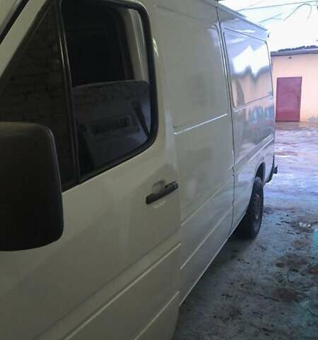 Білий Мерседес Sprinter, об'ємом двигуна 2.15 л та пробігом 500 тис. км за 9500 $, фото 1 на Automoto.ua