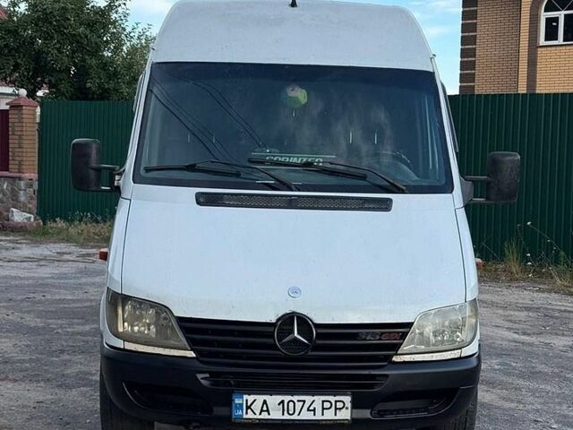 Білий Мерседес Sprinter, об'ємом двигуна 2.15 л та пробігом 330 тис. км за 7350 $, фото 1 на Automoto.ua
