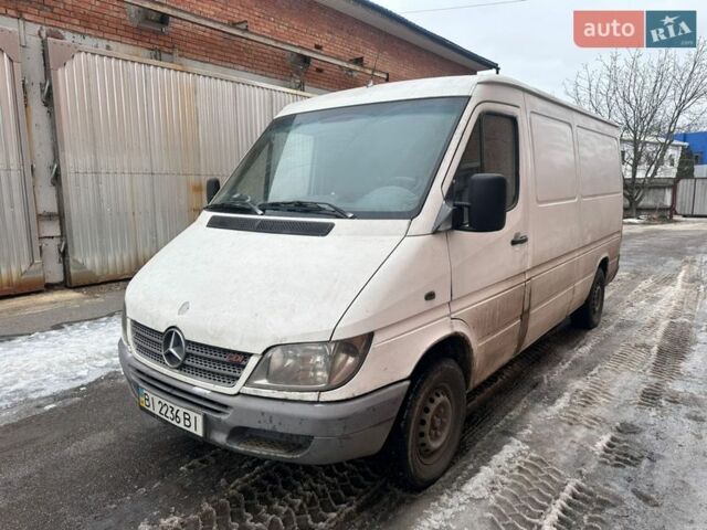 Белый Мерседес Sprinter, объемом двигателя 2.15 л и пробегом 450 тыс. км за 4800 $, фото 1 на Automoto.ua