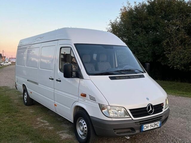 Білий Мерседес Sprinter, об'ємом двигуна 2.2 л та пробігом 165 тис. км за 15800 $, фото 1 на Automoto.ua
