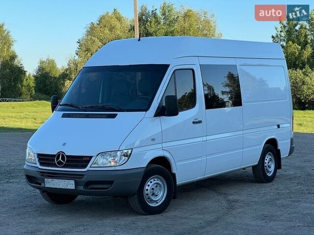 Белый Мерседес Sprinter, объемом двигателя 2.2 л и пробегом 285 тыс. км за 10499 $, фото 1 на Automoto.ua