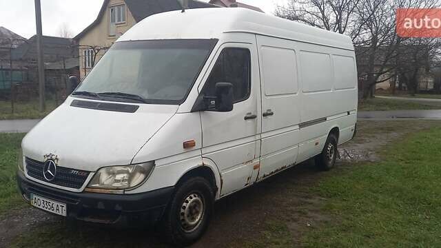 Білий Мерседес Sprinter, об'ємом двигуна 2.15 л та пробігом 282 тис. км за 5000 $, фото 1 на Automoto.ua