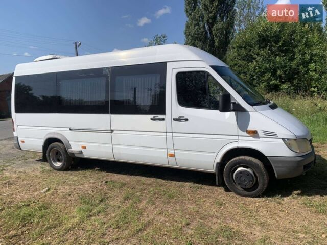 Білий Мерседес Sprinter, об'ємом двигуна 2.7 л та пробігом 220 тис. км за 17000 $, фото 1 на Automoto.ua