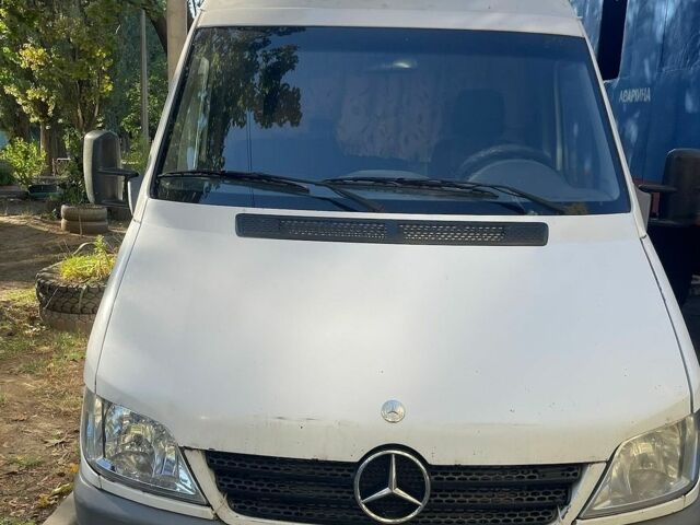 Білий Мерседес Sprinter, об'ємом двигуна 0 л та пробігом 806 тис. км за 5200 $, фото 1 на Automoto.ua