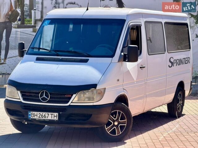 Белый Мерседес Sprinter, объемом двигателя 2.15 л и пробегом 280 тыс. км за 7200 $, фото 1 на Automoto.ua