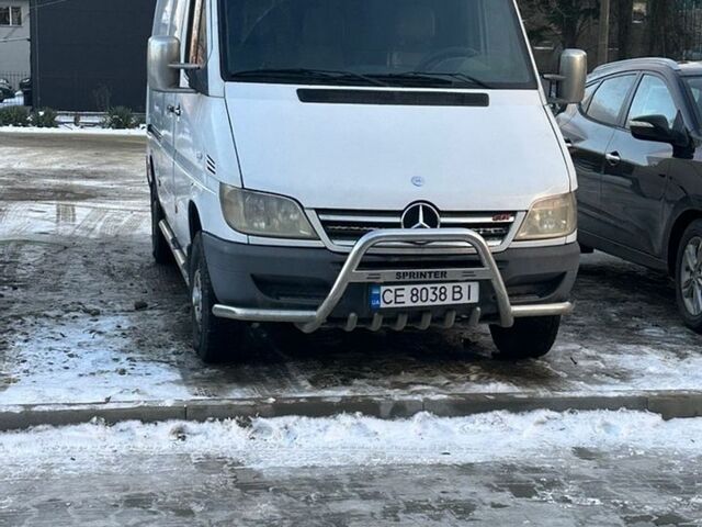 Белый Мерседес Sprinter, объемом двигателя 2.15 л и пробегом 568 тыс. км за 9200 $, фото 1 на Automoto.ua