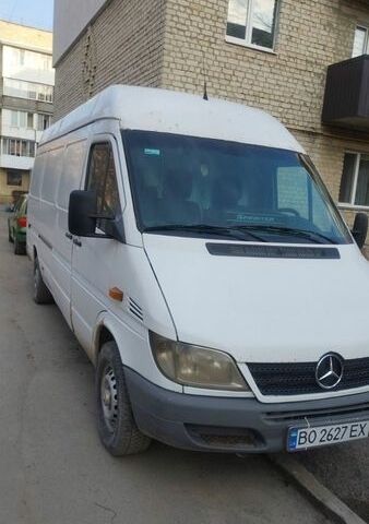 Белый Мерседес Sprinter, объемом двигателя 2.1 л и пробегом 670 тыс. км за 7100 $, фото 1 на Automoto.ua