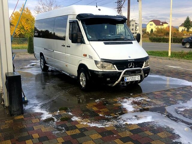 Білий Мерседес Sprinter, об'ємом двигуна 2.7 л та пробігом 0 тис. км за 9300 $, фото 1 на Automoto.ua