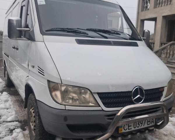 Белый Мерседес Sprinter, объемом двигателя 2.15 л и пробегом 353 тыс. км за 6500 $, фото 1 на Automoto.ua