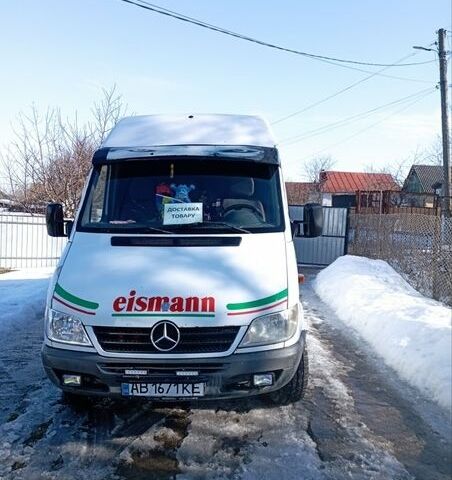 Белый Мерседес Sprinter, объемом двигателя 2.15 л и пробегом 428 тыс. км за 7800 $, фото 1 на Automoto.ua