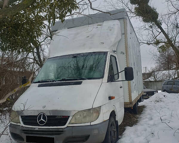 Белый Мерседес Sprinter, объемом двигателя 2.15 л и пробегом 3 тыс. км за 10000 $, фото 1 на Automoto.ua