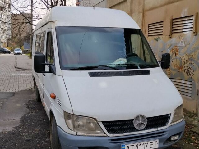Білий Мерседес Sprinter, об'ємом двигуна 2.15 л та пробігом 802 тис. км за 5100 $, фото 1 на Automoto.ua