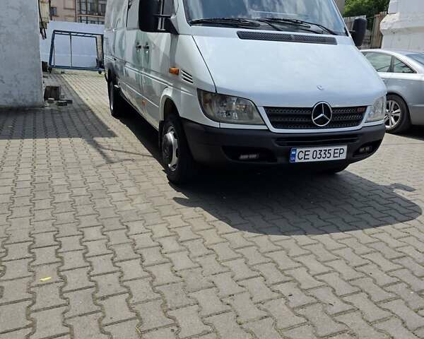 Белый Мерседес Sprinter, объемом двигателя 2.2 л и пробегом 396 тыс. км за 13500 $, фото 1 на Automoto.ua