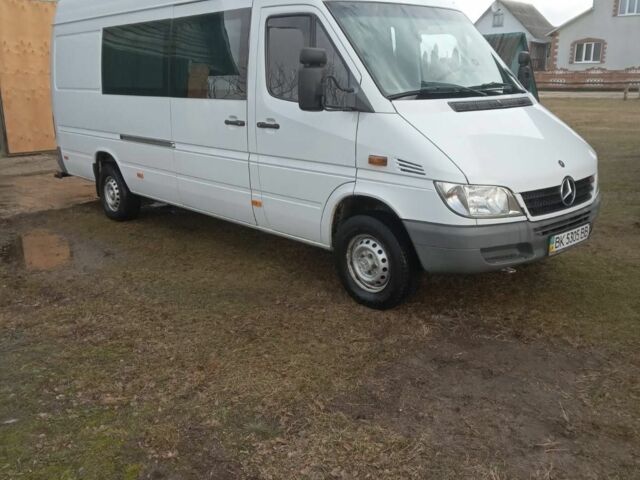 Білий Мерседес Sprinter, об'ємом двигуна 2.1 л та пробігом 387 тис. км за 11500 $, фото 1 на Automoto.ua