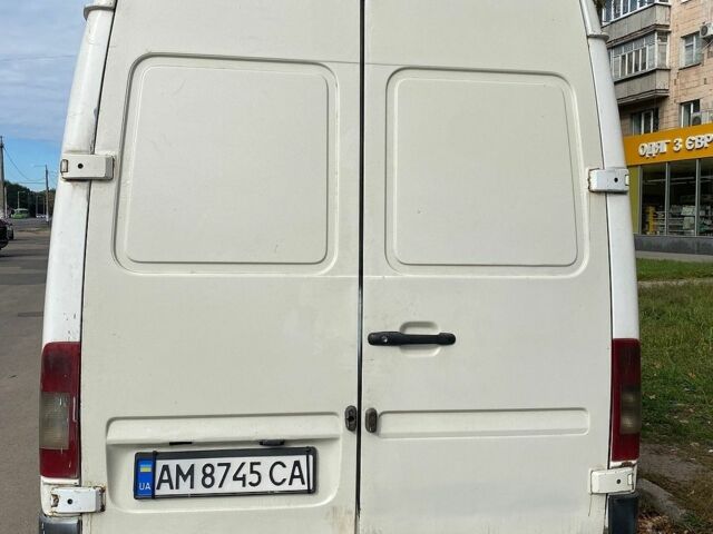 Білий Мерседес Sprinter, об'ємом двигуна 2.69 л та пробігом 609 тис. км за 12000 $, фото 1 на Automoto.ua