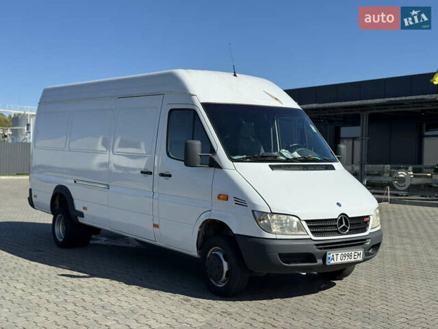 Білий Мерседес Sprinter, об'ємом двигуна 2.7 л та пробігом 450 тис. км за 17000 $, фото 1 на Automoto.ua
