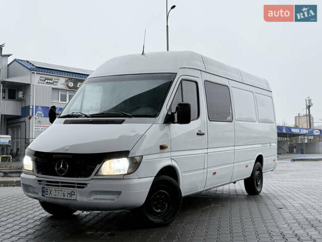 Белый Мерседес Sprinter, объемом двигателя 2.15 л и пробегом 480 тыс. км за 7200 $, фото 1 на Automoto.ua