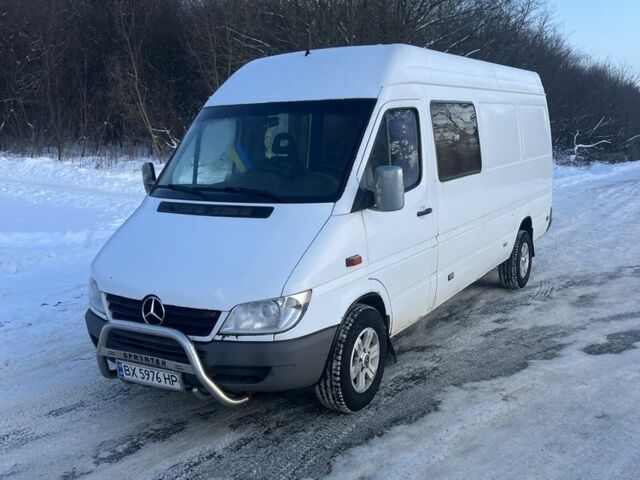 Білий Мерседес Sprinter, об'ємом двигуна 2.1 л та пробігом 580 тис. км за 7800 $, фото 1 на Automoto.ua
