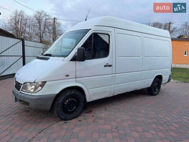 Белый Мерседес Sprinter, объемом двигателя 2.15 л и пробегом 500 тыс. км за 3299 $, фото 1 на Automoto.ua