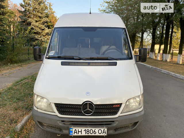 Белый Мерседес Sprinter, объемом двигателя 2.15 л и пробегом 345 тыс. км за 7500 $, фото 1 на Automoto.ua