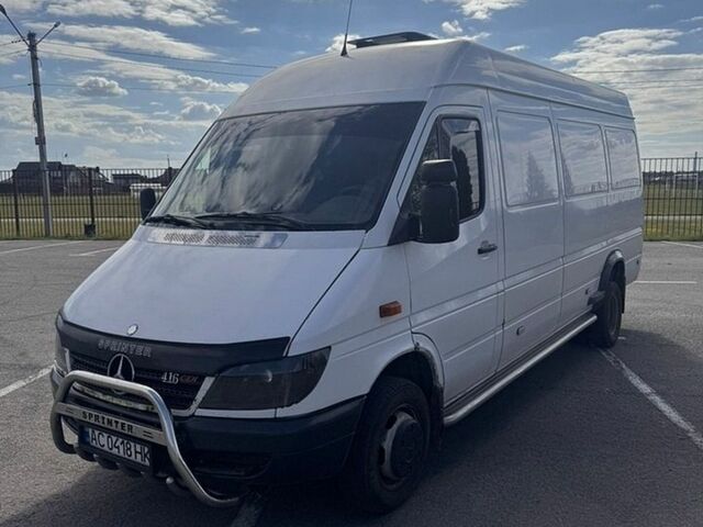 Белый Мерседес Sprinter, объемом двигателя 2.69 л и пробегом 493 тыс. км за 12000 $, фото 1 на Automoto.ua