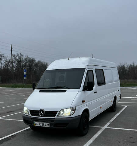 Білий Мерседес Sprinter, об'ємом двигуна 2.2 л та пробігом 400 тис. км за 8500 $, фото 1 на Automoto.ua