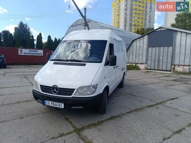 Белый Мерседес Sprinter, объемом двигателя 2.15 л и пробегом 376 тыс. км за 7200 $, фото 1 на Automoto.ua