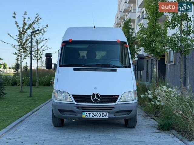 Білий Мерседес Sprinter, об'ємом двигуна 2.2 л та пробігом 405 тис. км за 9300 $, фото 1 на Automoto.ua