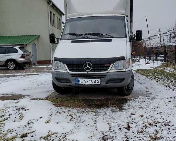 Білий Мерседес Sprinter, об'ємом двигуна 2.2 л та пробігом 700 тис. км за 10800 $, фото 1 на Automoto.ua