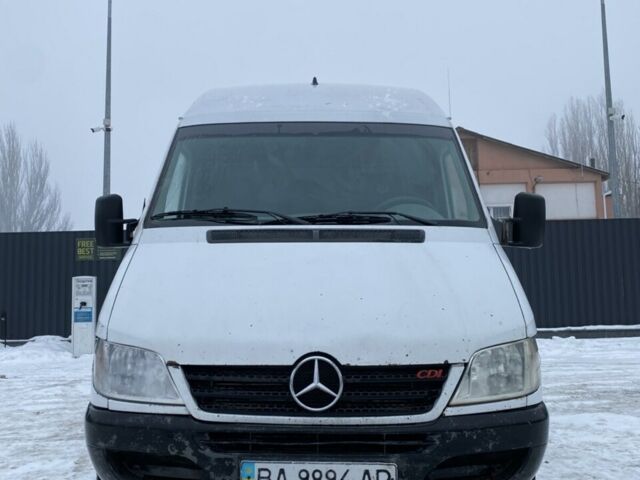Белый Мерседес Sprinter, объемом двигателя 2.2 л и пробегом 850 тыс. км за 4700 $, фото 1 на Automoto.ua
