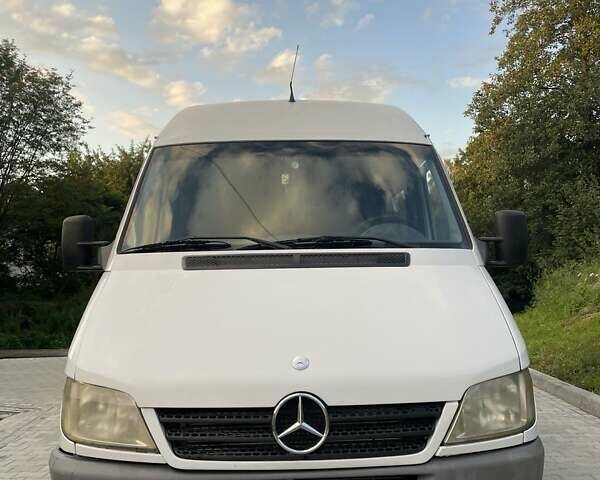 Білий Мерседес Sprinter, об'ємом двигуна 2.2 л та пробігом 333 тис. км за 7300 $, фото 1 на Automoto.ua