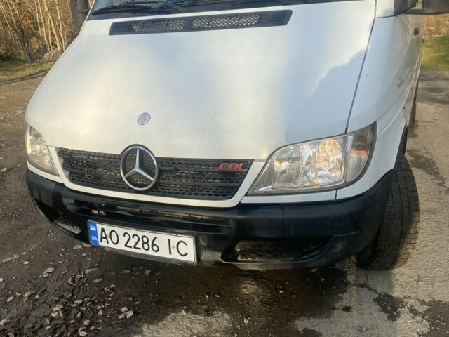 Белый Мерседес Sprinter, объемом двигателя 2.1 л и пробегом 407 тыс. км за 7300 $, фото 1 на Automoto.ua
