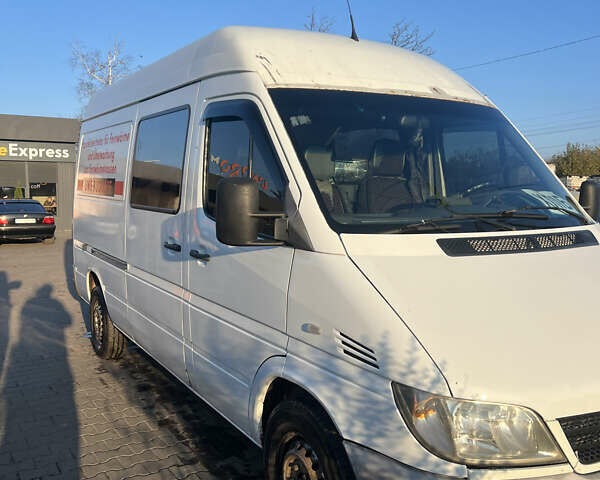 Мерседес Sprinter 2005 у Первомайском на Automoto.ua Білий Мерседес Sprinter, об'ємом двигуна 2.1 л та пробігом 1 тис. км за 7999 $, фото 1 на Automoto.ua