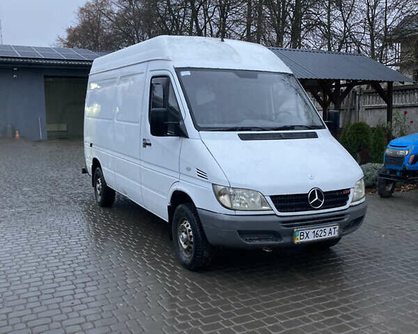 Білий Мерседес Sprinter, об'ємом двигуна 2.15 л та пробігом 490 тис. км за 6200 $, фото 1 на Automoto.ua