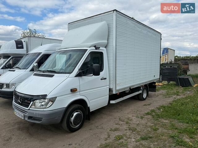 Белый Мерседес Sprinter, объемом двигателя 2.7 л и пробегом 750 тыс. км за 12900 $, фото 1 на Automoto.ua