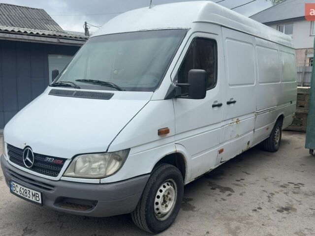 Белый Мерседес Sprinter, объемом двигателя 2.15 л и пробегом 400 тыс. км за 6800 $, фото 1 на Automoto.ua