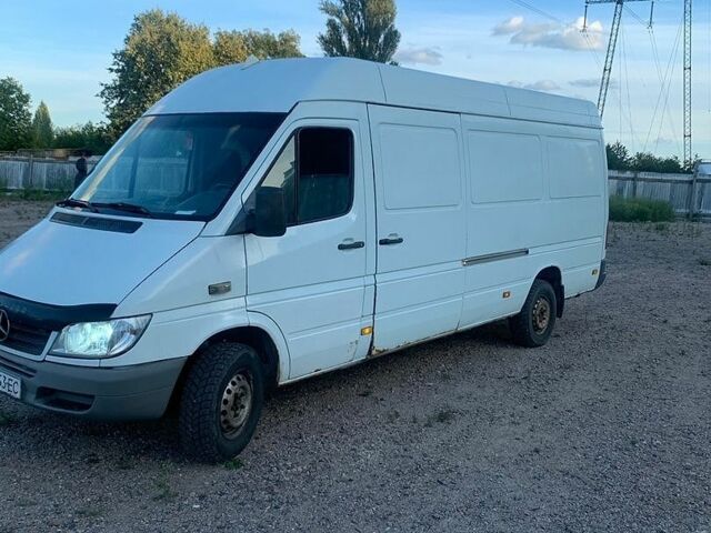 Белый Мерседес Sprinter, объемом двигателя 2.2 л и пробегом 6 тыс. км за 7100 $, фото 1 на Automoto.ua