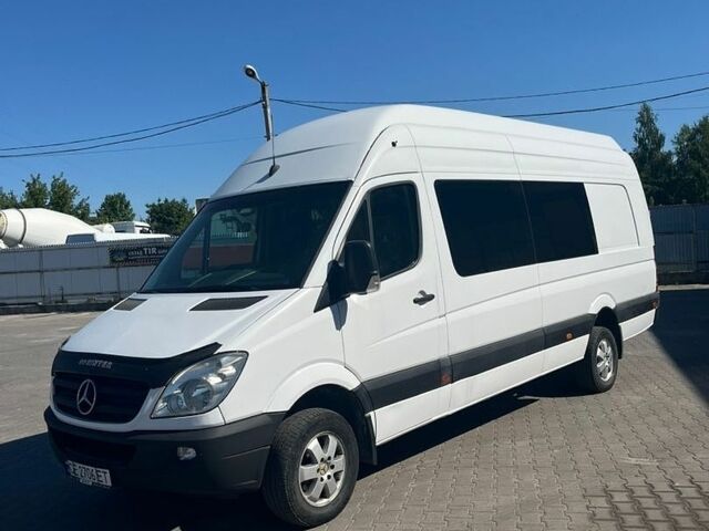Белый Мерседес Sprinter, объемом двигателя 2.99 л и пробегом 868 тыс. км за 15700 $, фото 1 на Automoto.ua