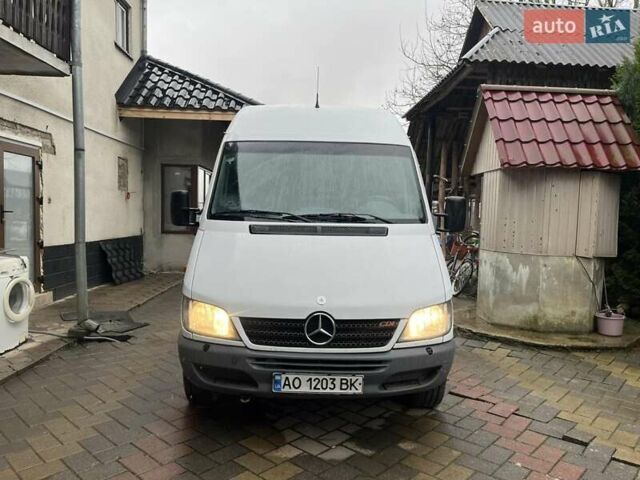 Білий Мерседес Sprinter, об'ємом двигуна 2.7 л та пробігом 640 тис. км за 10500 $, фото 1 на Automoto.ua