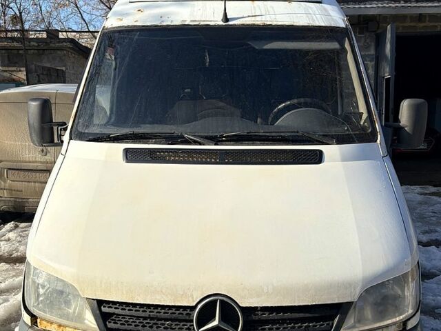 Білий Мерседес Sprinter, об'ємом двигуна 2.2 л та пробігом 0 тис. км за 8000 $, фото 1 на Automoto.ua