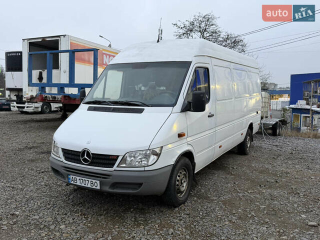 Білий Мерседес Sprinter, об'ємом двигуна 2.1 л та пробігом 460 тис. км за 10800 $, фото 1 на Automoto.ua